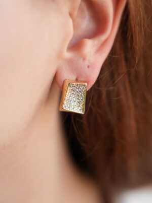 Pirinç Gold Renk Zirkon Taşlı Plaka Model Kadın Küpe