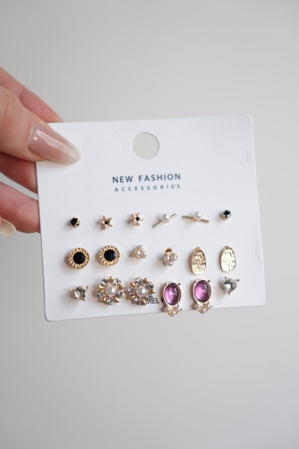 Pirinç Gold Renk Zirkon Taşlı İncili Çiçek Figür 9 Çift Kadın Küpe Seti