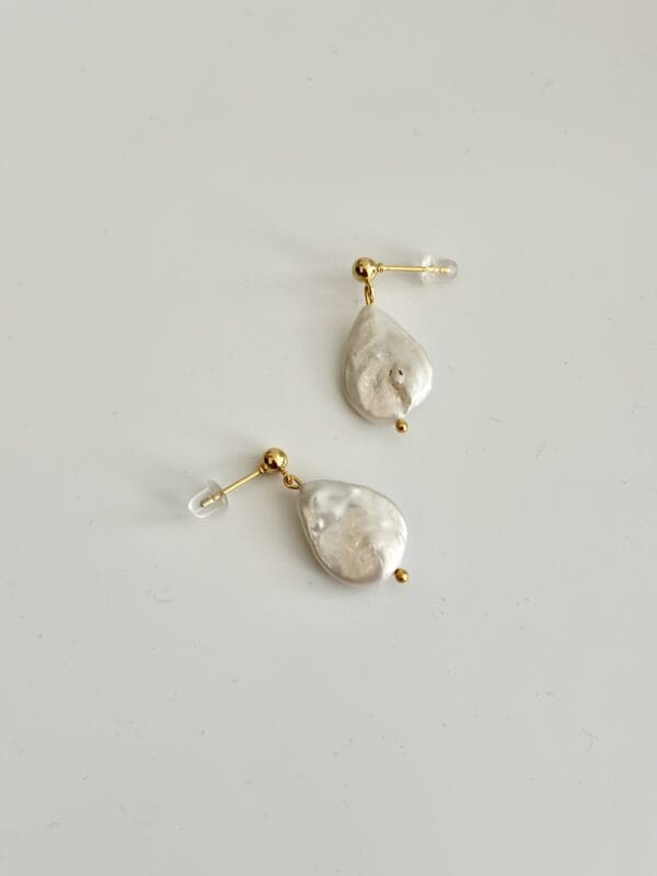 Barok İnci Detaylı Vip Küpe