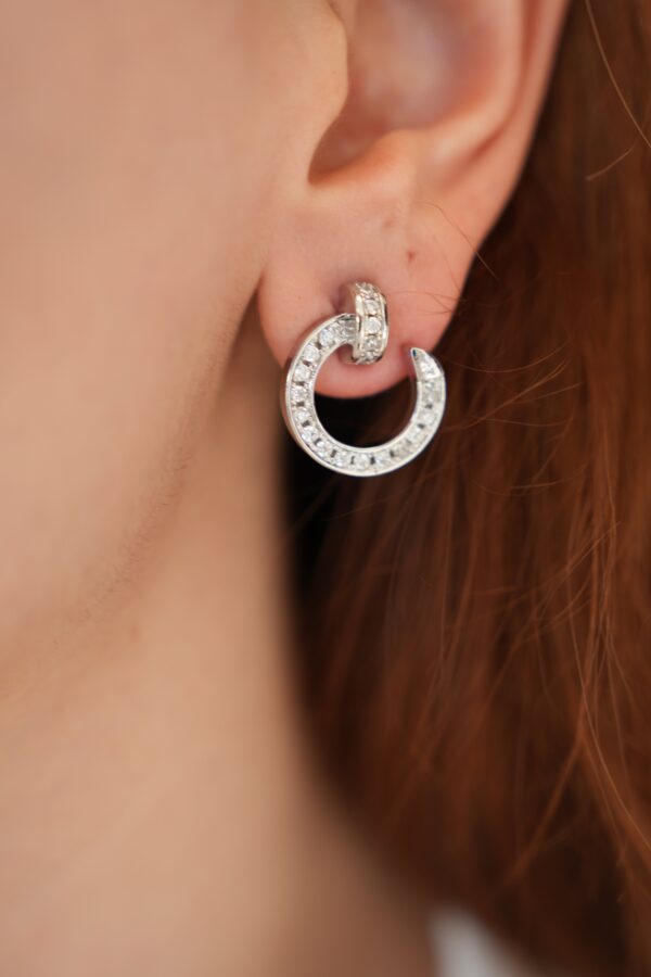 Çivi Model Zirkon Taş Detaylı Çelik Küpe