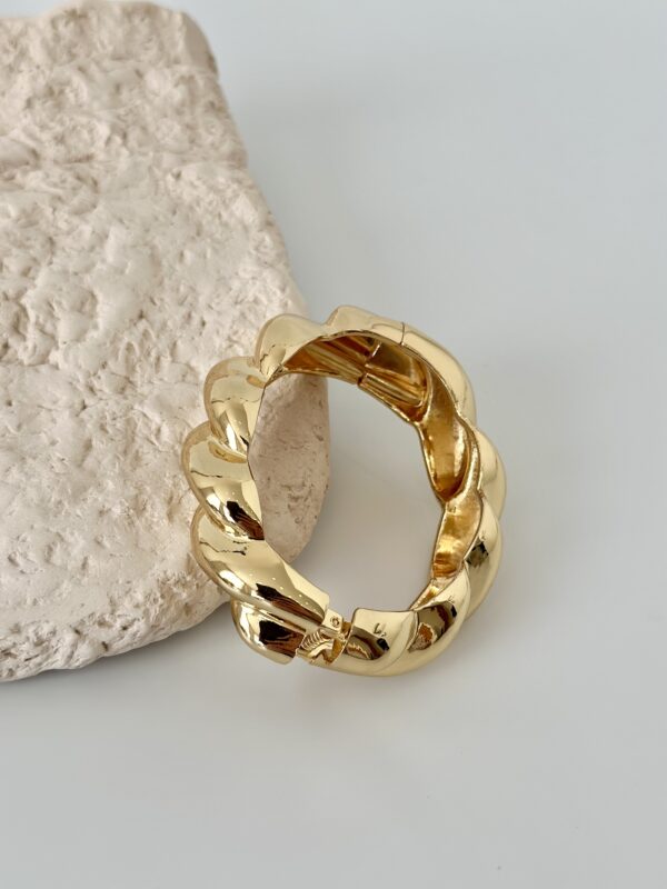 Burgu Model Çelik Kalın Bileklik