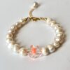 Akrilik Çiçek Motifli Gerçek İnci Bileklik