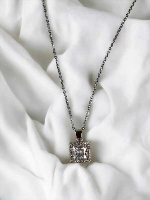 Kaith Kolye Küpe Set