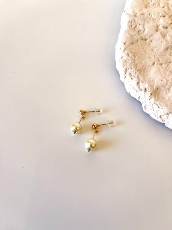 14K Altın Kaplama Cam İnci Küpe (Tasarım)