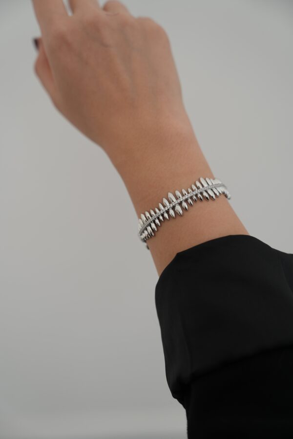 Zirkon Taş Detaylı Gümüş Renk Bileklik