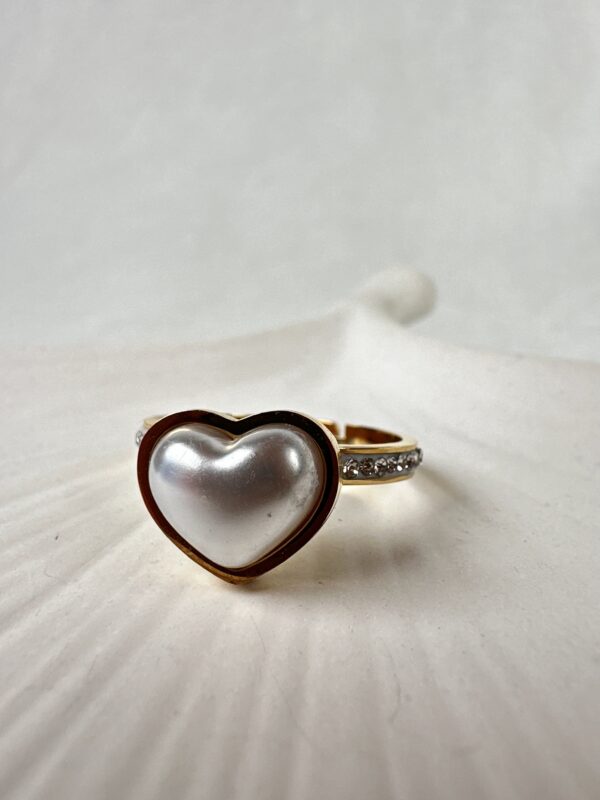 Kalp Detaylı Vip Yüzük