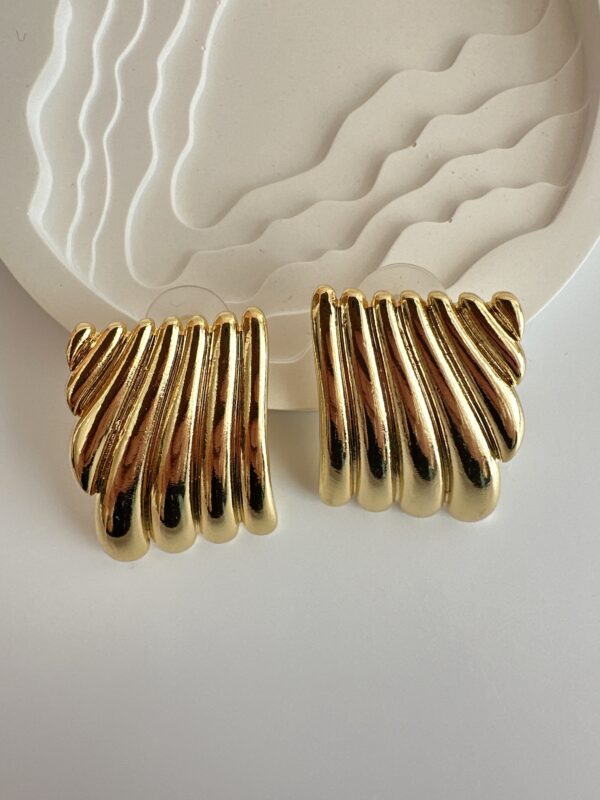 Büyük Gold Çelik Küpe