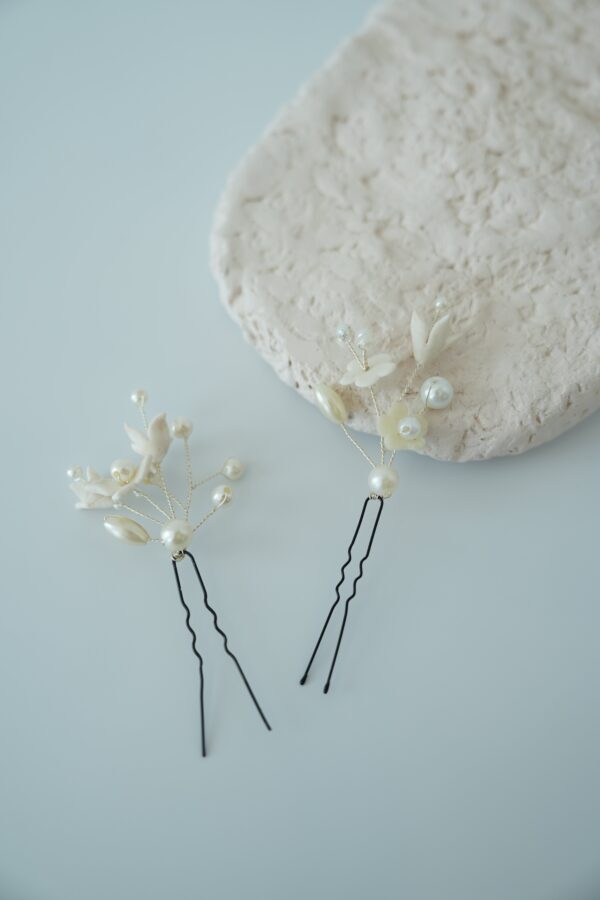 Çiçek Detaylı Minimal Gelin Saç Aksesuarı