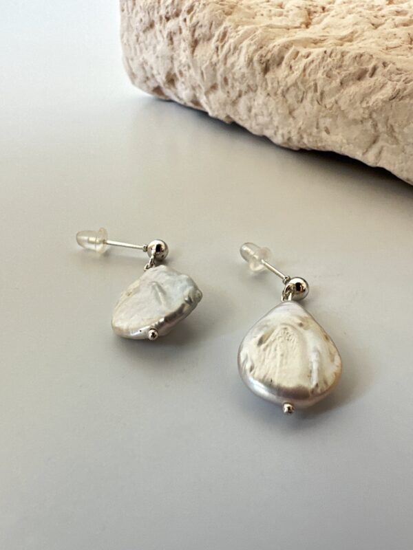 Minimal Tasarım Mayorka Barok İnci Küpe