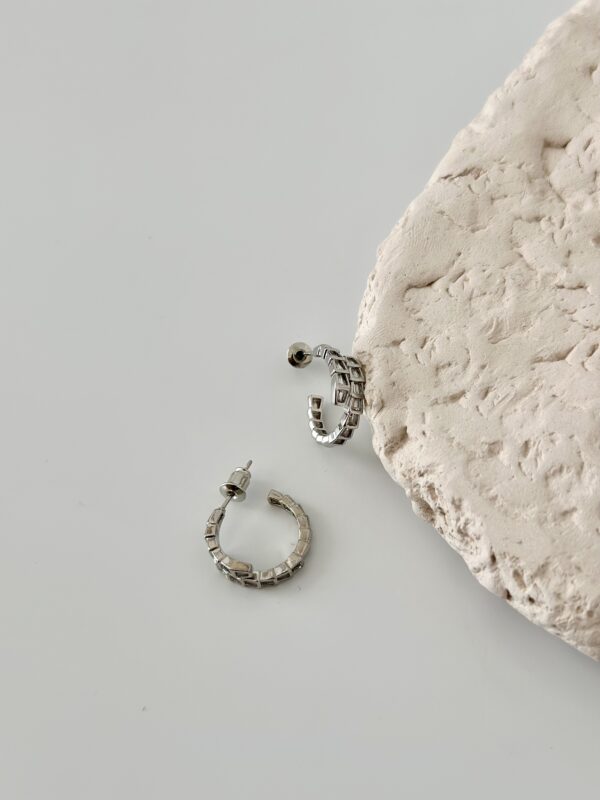 Yılan Model Çelik Küpe