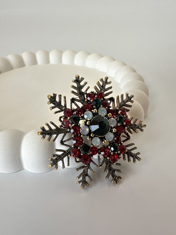 Kar Tanesi Model Zirkon Taş Kaplama Broş