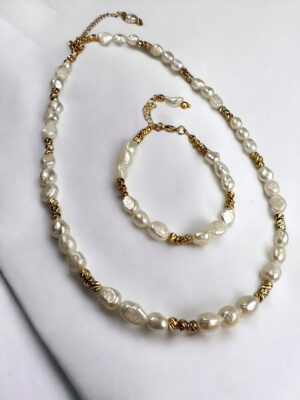 Lara Dorika Detaylı Sakız İnci Kolye ve Bileklik Set