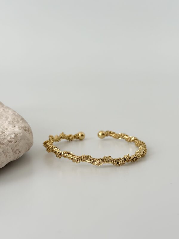 Çelik Gold Renk Sarmal Dorika Model Kadın Bileklik