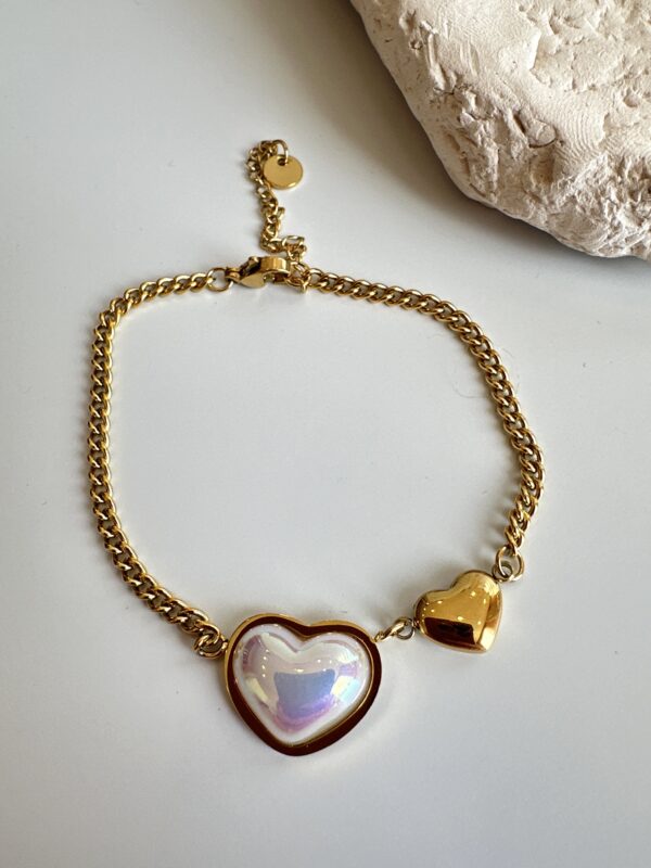 Kalp Detaylı Gold Çelik Bileklik