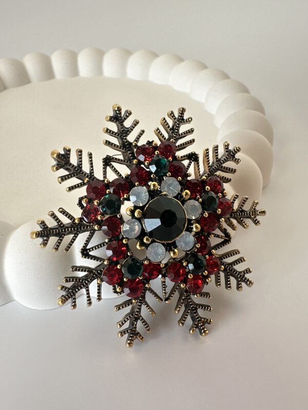 Kar Tanesi Model Zirkon Taş Kaplama Broş