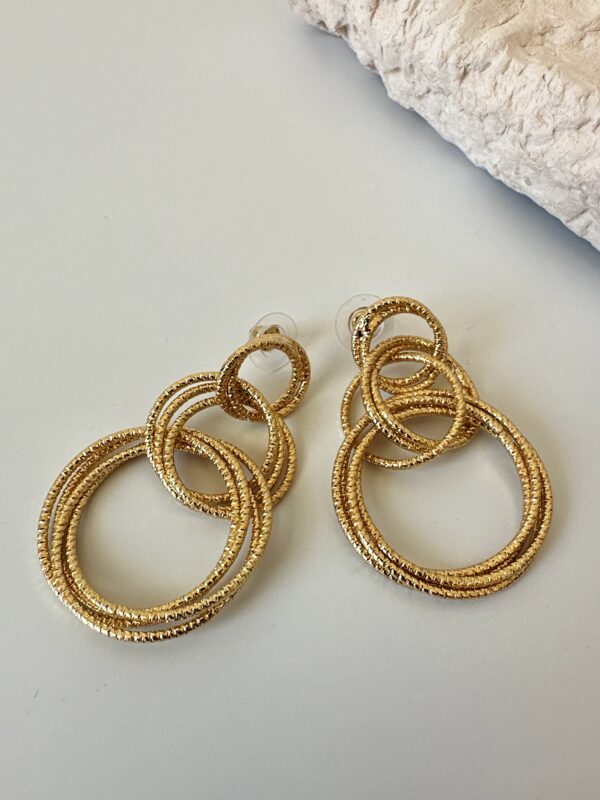 Sallantılı Çelik Gold Küpe