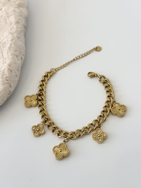 Çelik Gold Renk Zirkon Taşlı Yonca Model Bileklik