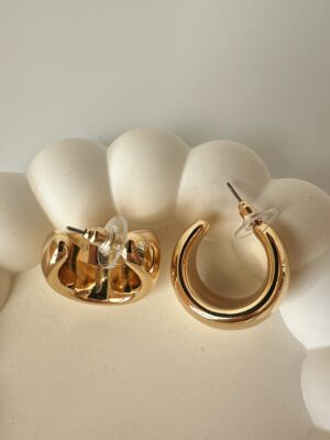 Minimal Vip Yarım Halka Küpe