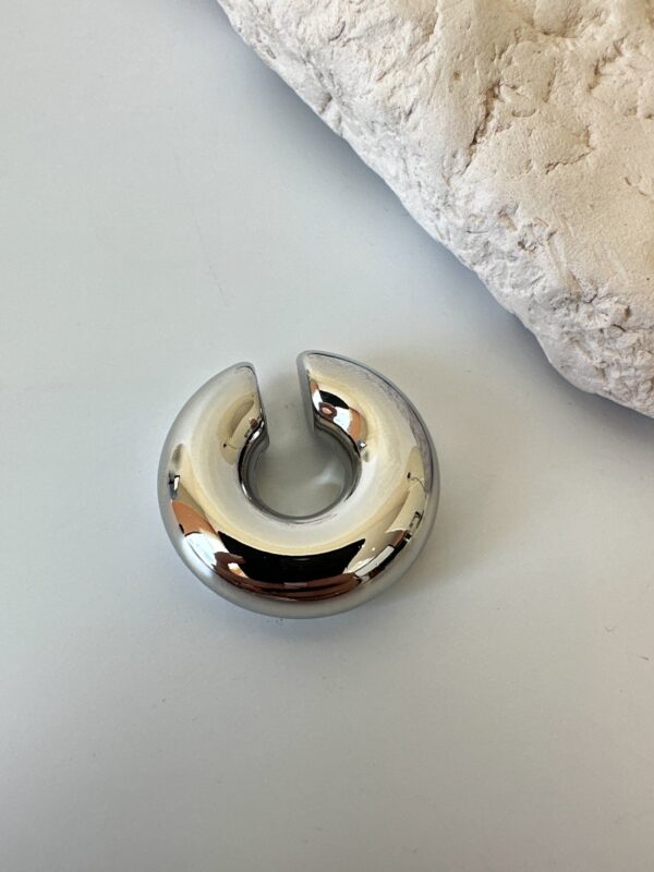 Vip Büyük Boy Bombeli Halka Kıkırdak Küpe