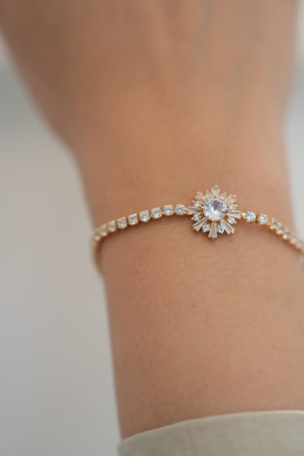 Kar Tanesi Zirkon Taşlı Suyolu Bileklik (Gold)