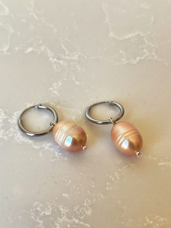 Somon İncili Tasarım Küpe