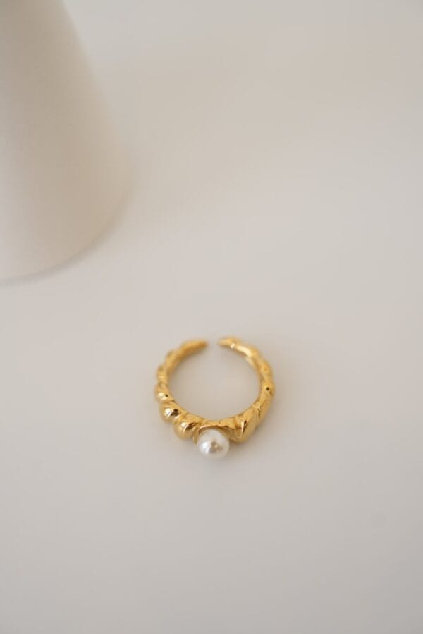 Çelik Ayarlamalı Burgu Bombe Ortası Tek İnci Yüzük