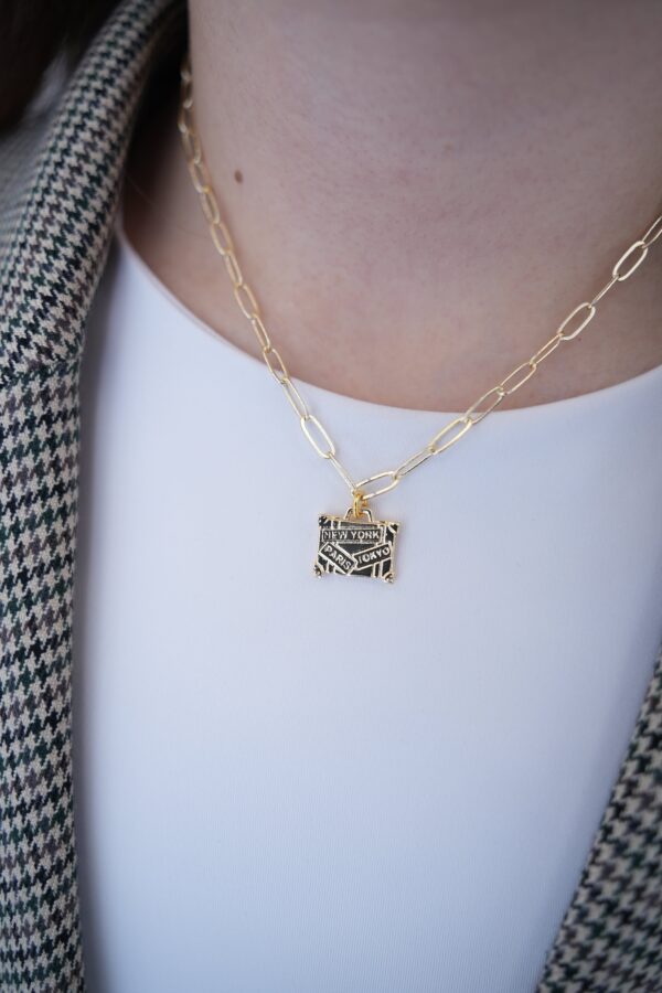 Bavul Sallantılı Çelik Kolye