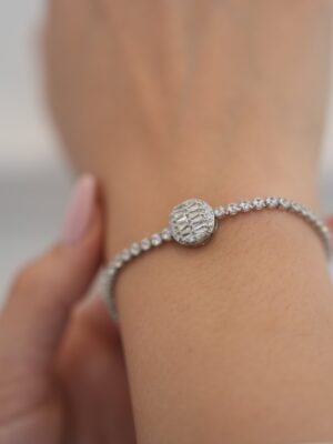 Kadın Su Yolu Bileklik – Işıltılı ve Zamansız Şıklık