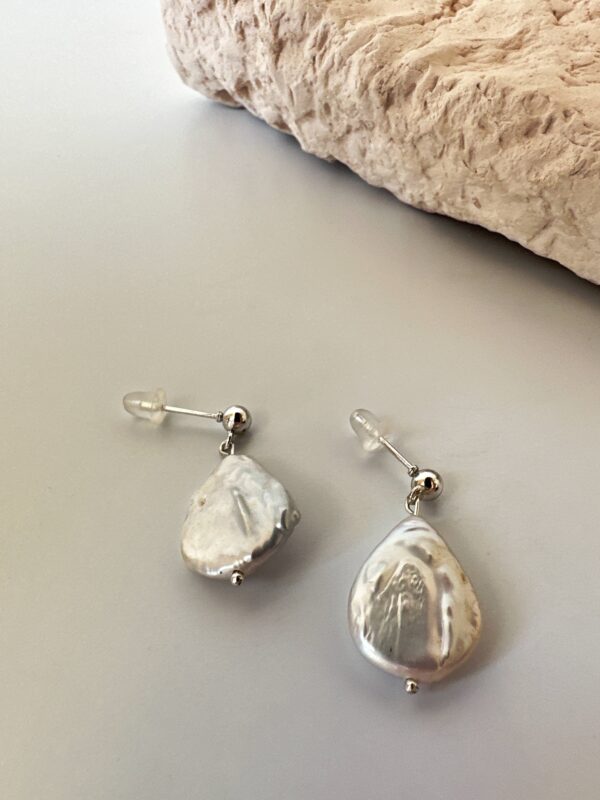 Minimal Tasarım Mayorka Barok İnci Küpe