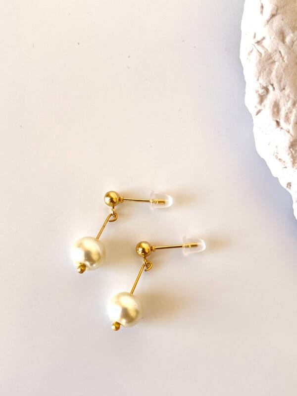 14K Altın Kaplama Cam İnci Küpe (Tasarım)