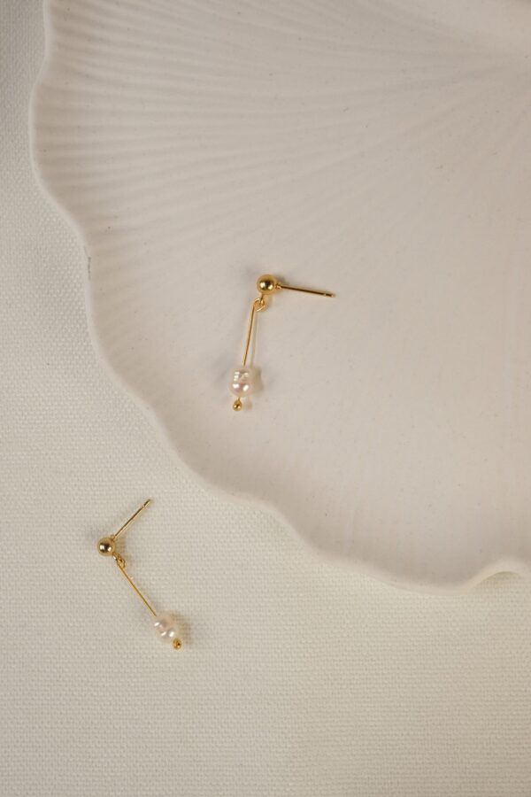 14K Altın Kaplama Gerçek İnci Küpe (Tasarım)