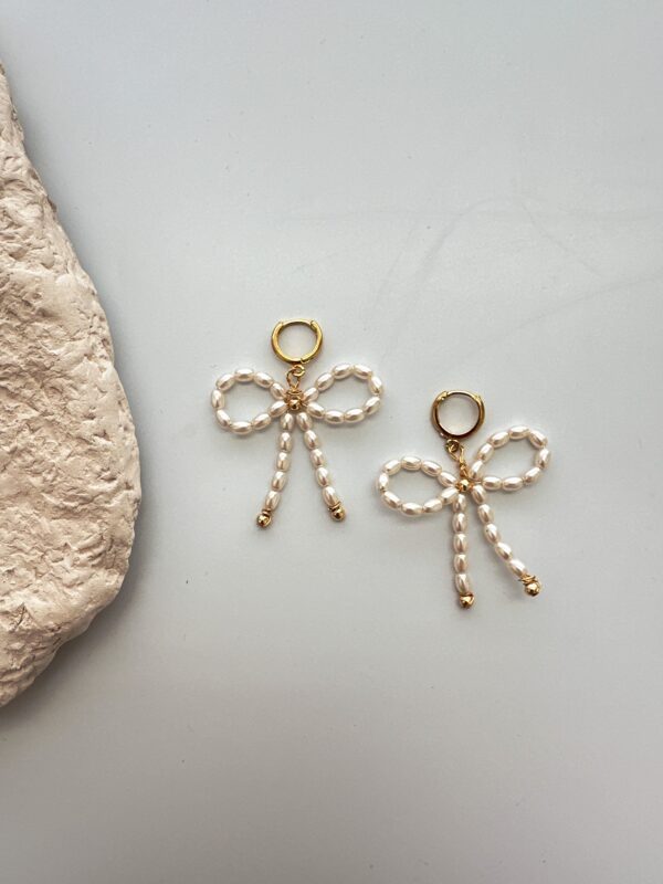 Kurdele Model Mayorka İnci Küpe