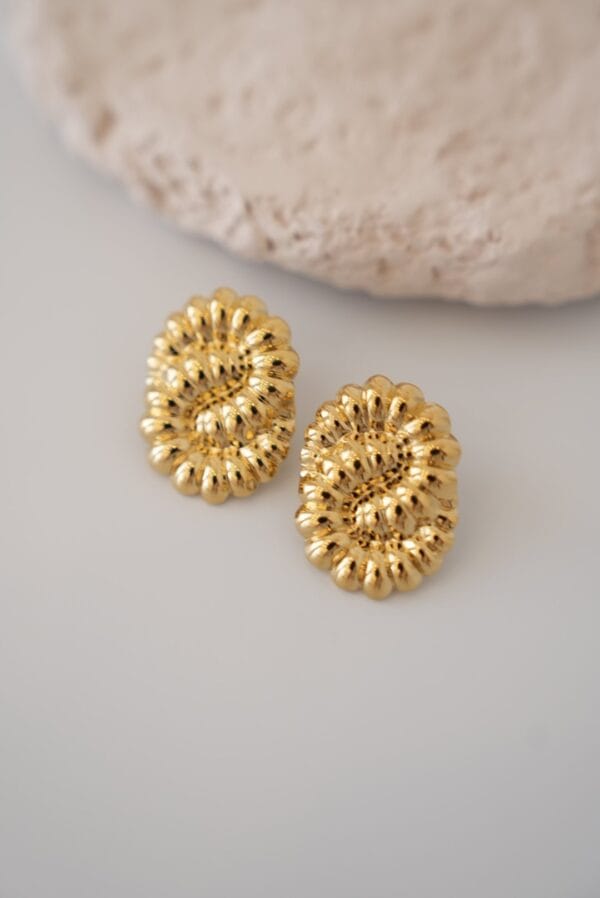 Vintage Gold Çelik Küpe