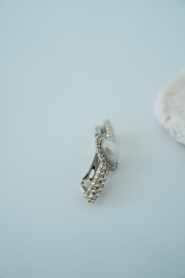 Parkea İnci Detaylı Vintage Saç Aksesuarı