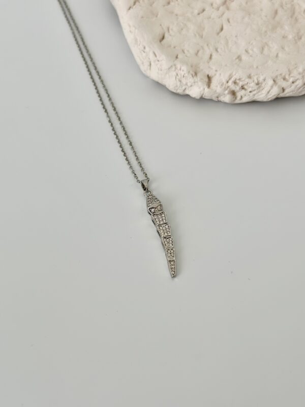 Yılan Model Zirkon Taş Detaylı Çelik Kolye