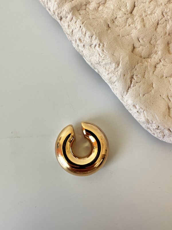 Vip Büyük Boy Bombeli Halka Kıkırdak Küpe