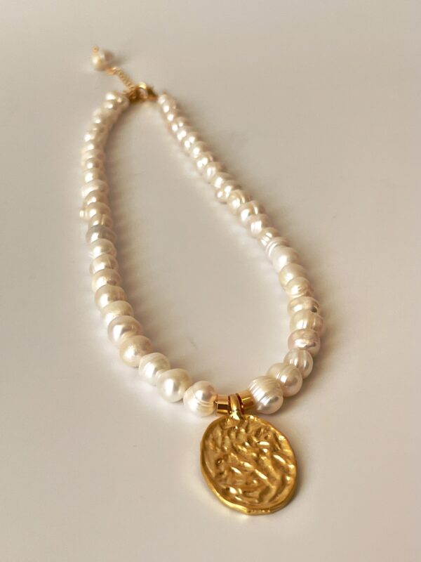 Madalyon Model Tasarım Altın Kaplama Gerçek İnci Kolye
