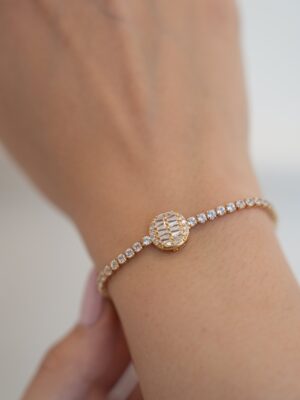 Kadın Su Yolu Bileklik – Işıltılı ve Zamansız Şıklık