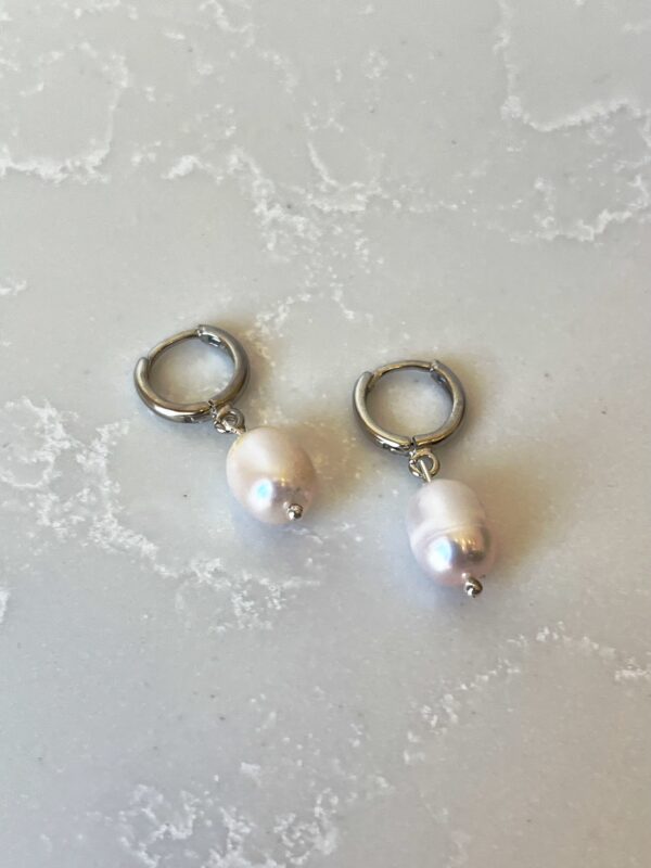 Rodyum Kaplama Gerçek Damla Inci Halka Küpe