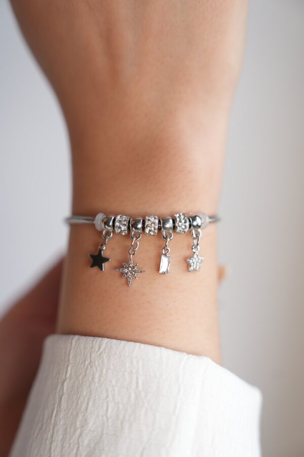 Çelik Gümüş Renk Zincir Sallantı Zirkon Taşlı Yıldız Model Kadın Bileklik