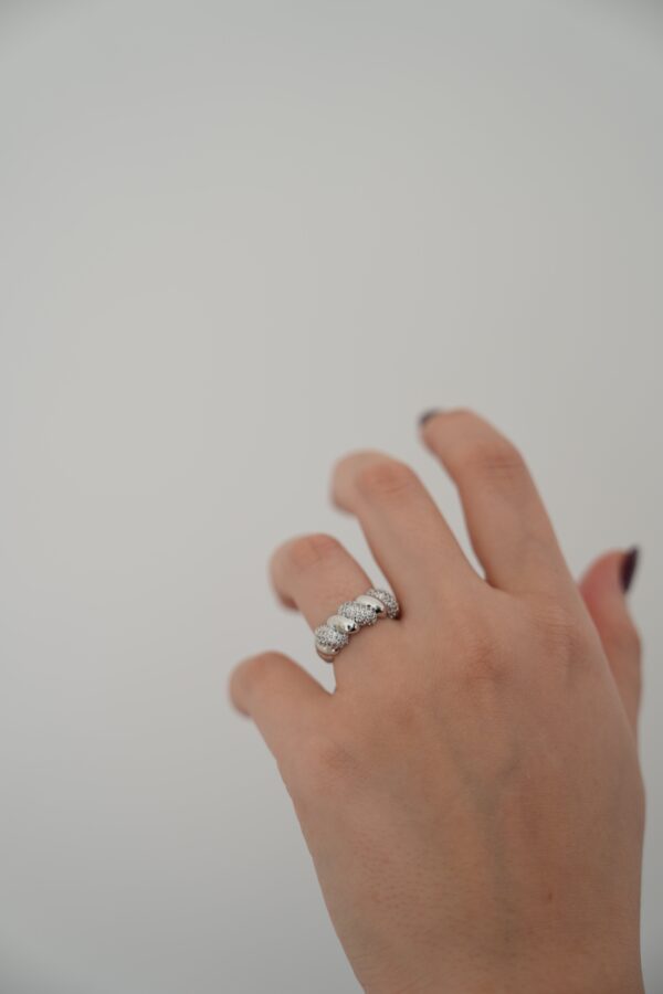 Zirkon Taş Detaylı Vip Yüzük