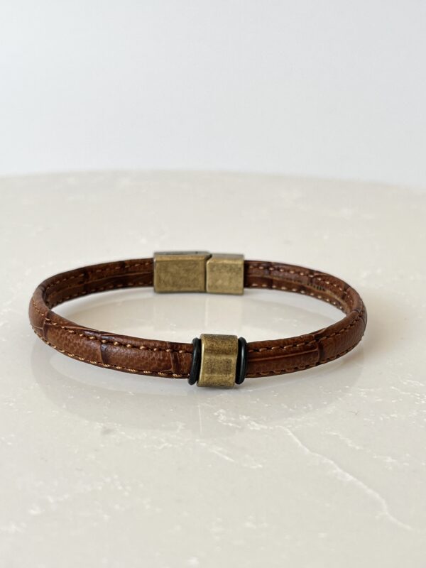 Kahverengi Tokalı Deri Bileklik