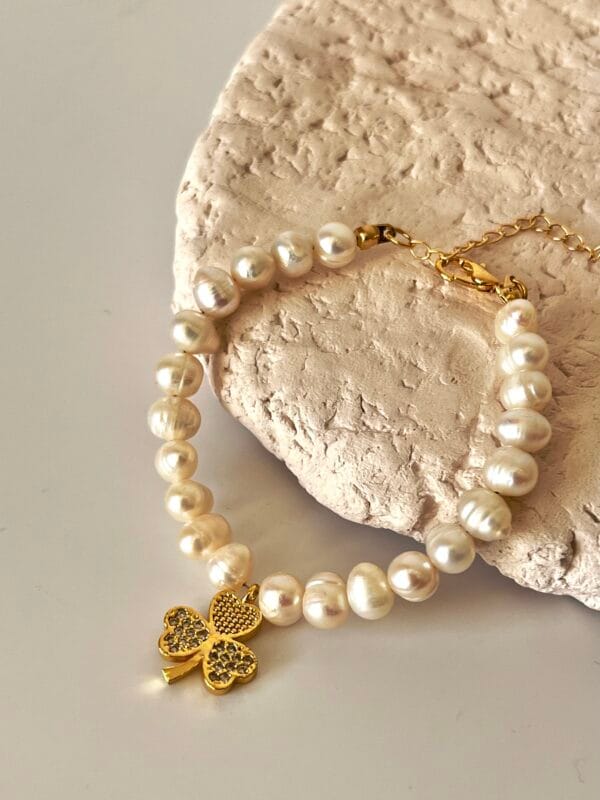 Zirkon Taşlı Yonca Detaylı Tasarım Gerçek İnci Bileklik