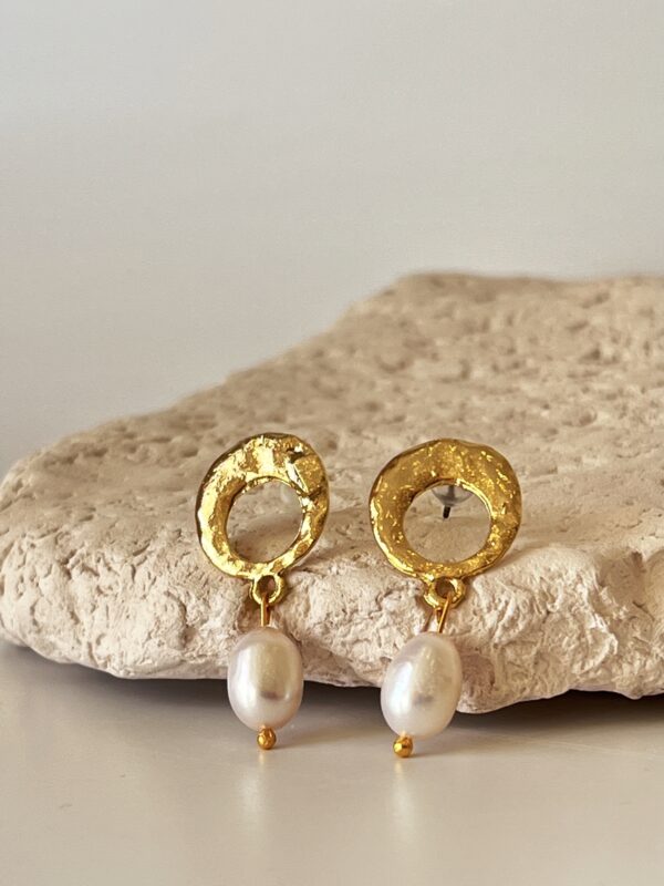 14K Altın Kaplama Damla İncili Tasarım Küpe