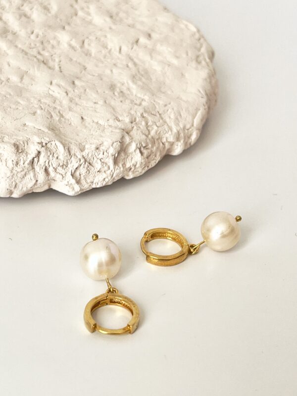 Gümüş Üzeri 18K Altın Kaplama İnci Küpe