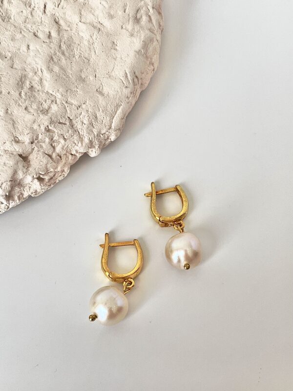 Gerçek Gümüş Üzeri 18 K Altın Kaplama Gerçek İnci Küpe