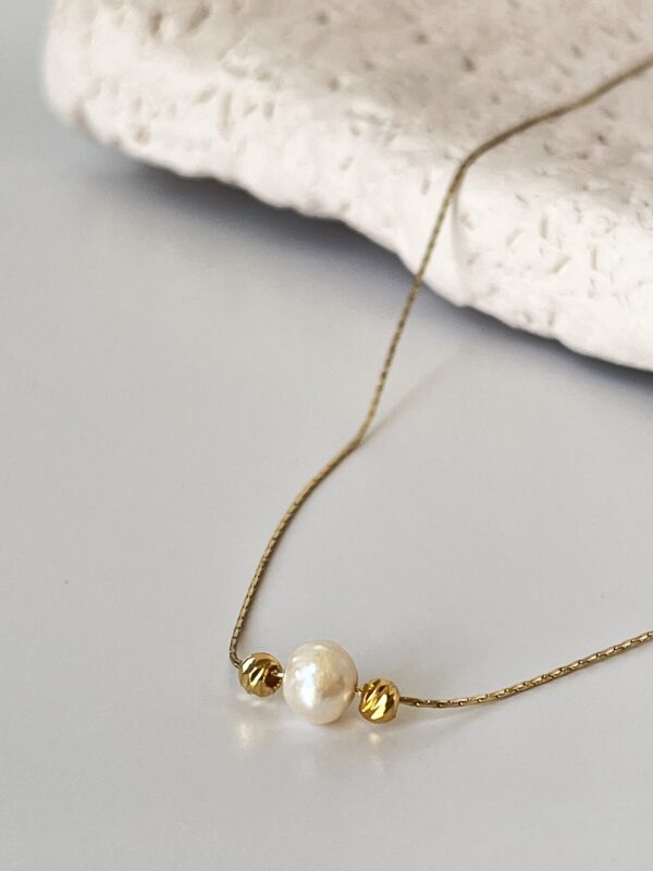 Gerçek İnci Detaylı 18K Altın Kaplama Tasarım Kolye