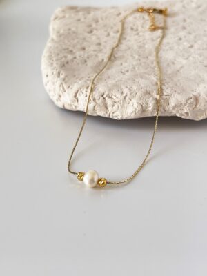 IMG-4934-1.jpg Gerçek İnci Detaylı 18K Altın Kaplama Tasarım Kolye