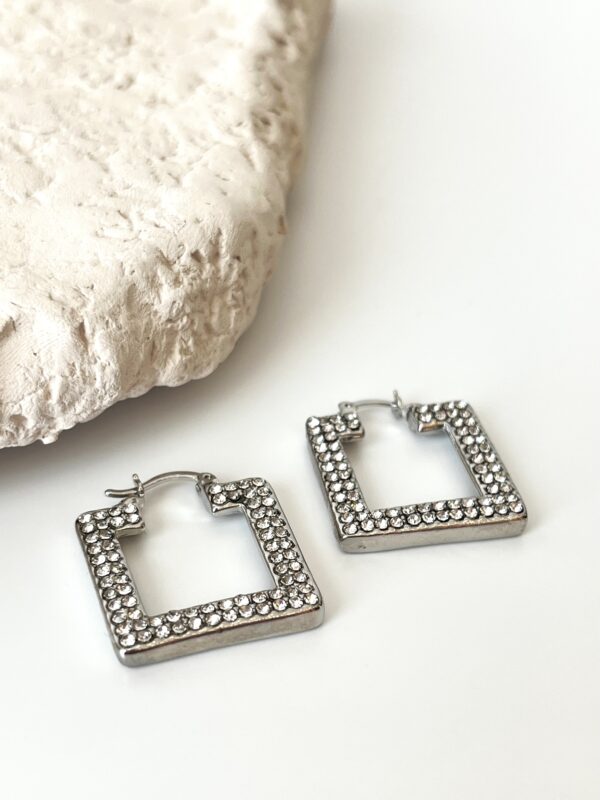 Zirkon Taş Detaylı Altın Kaplama Kare Model Küpe