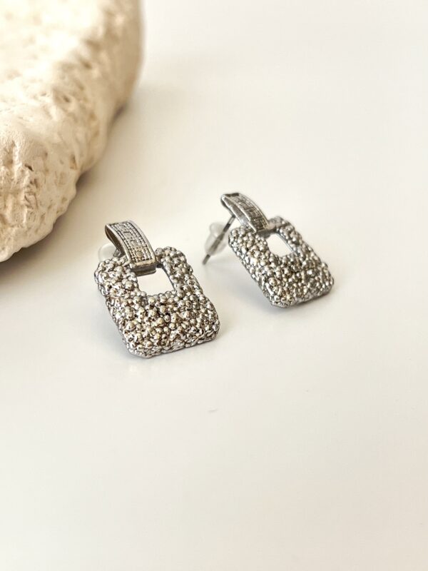 Gümüş Renkli Vintage Küpe